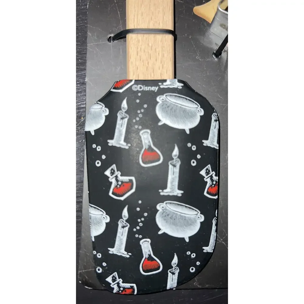 New Disney HOCUS POCUS 4 Piece Silicone Spatula & Cookie Cutter Set Halloween